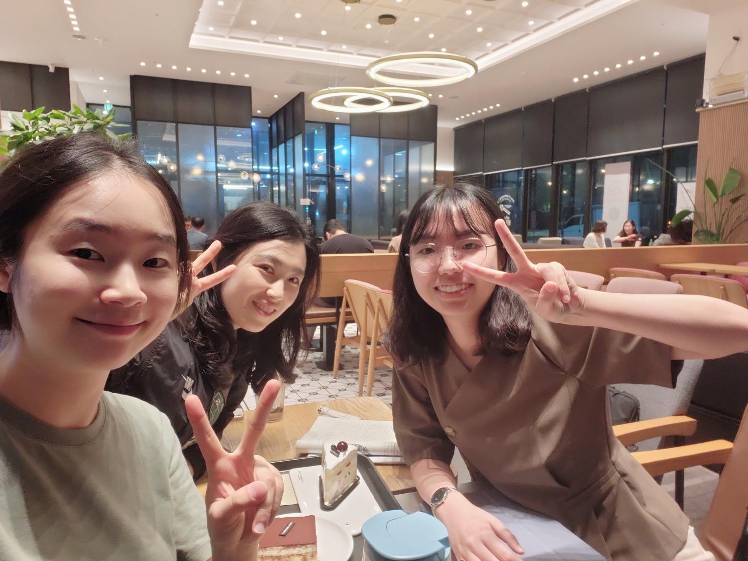 ▲ 9월의 어느 날 중등 팀의 작업