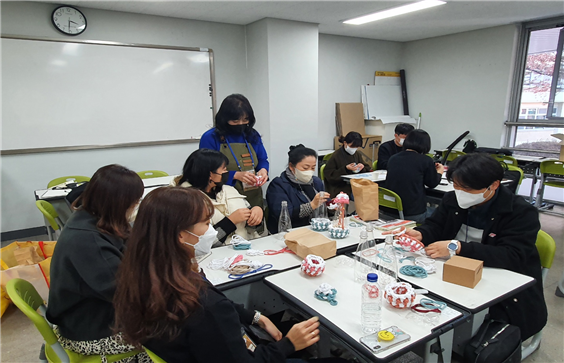 ▲ 11월 제7회 나무학교 수업축제 참여(재능나눔)