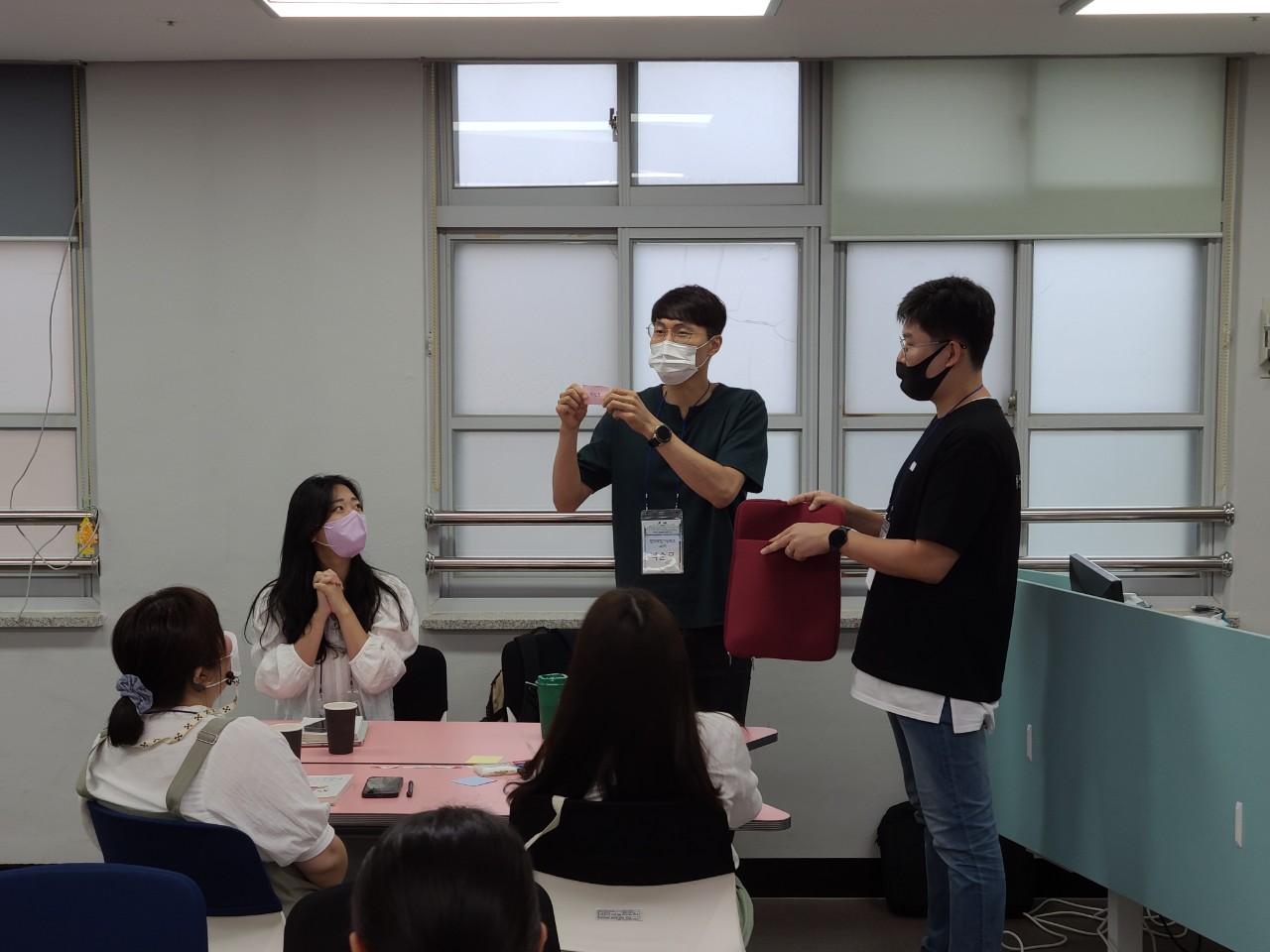 ▲ 두근두근 설레는 경품 추첨! 