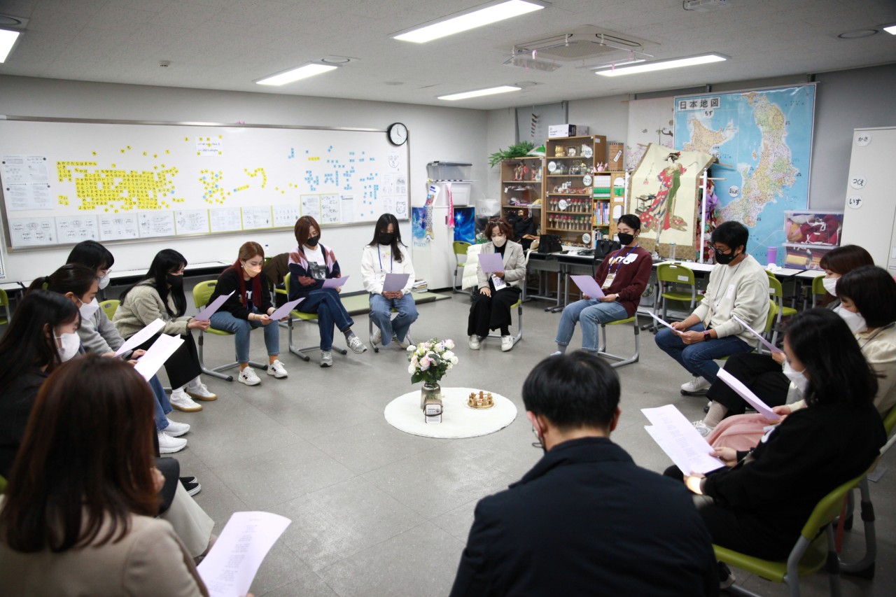 ▲ 배움의 숲 나무학교와 안팎으로 함께하는 공동체의 이야기