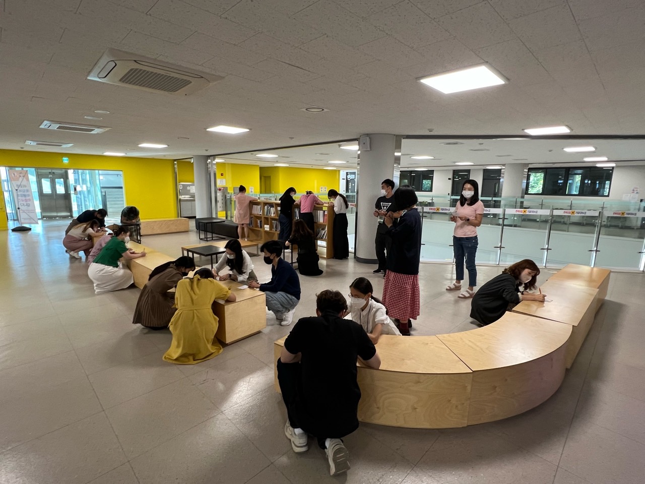 ▲ <사랑의 언어>, <행복 양동이> 활동 사진