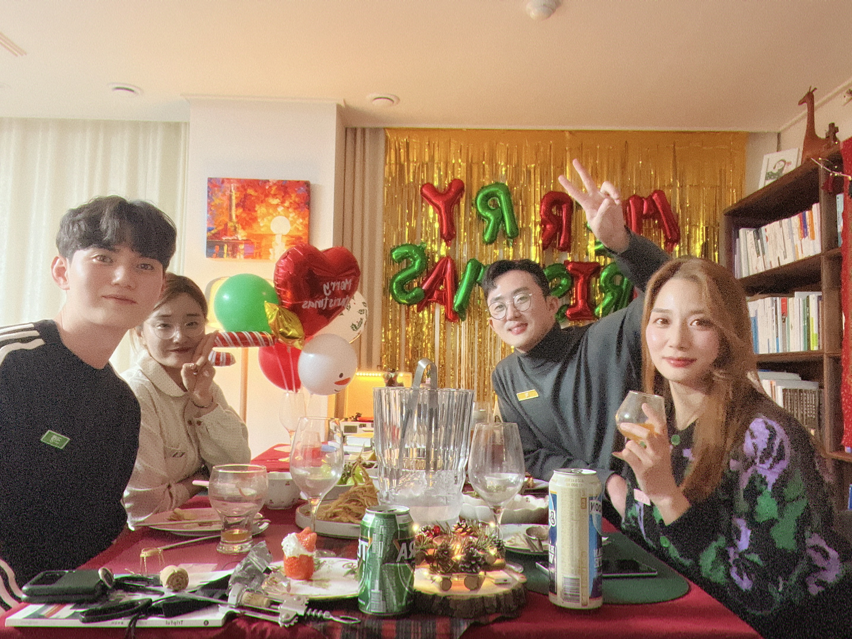 2023년 연말 ‘이해됨’ 크리스마스 파티에서