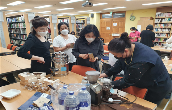 ▲ 10월 핸드드립 커피