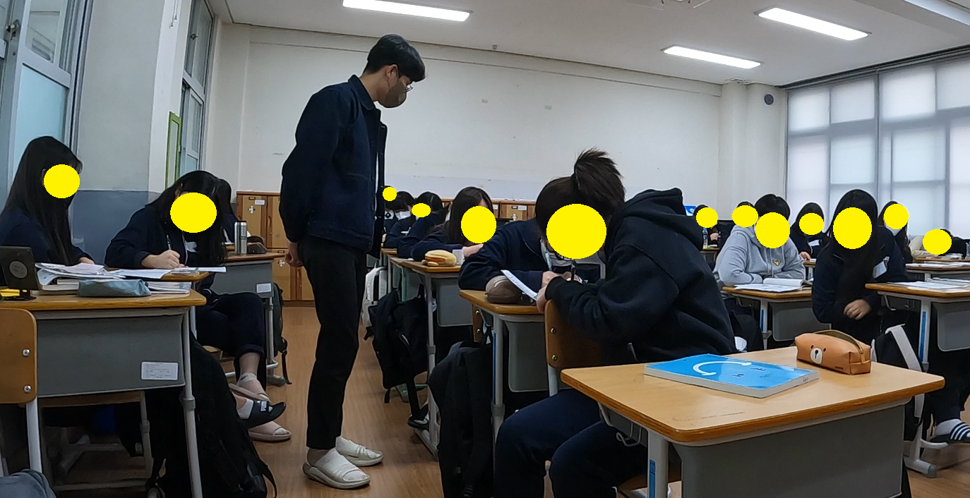 토론 소감 적는 중