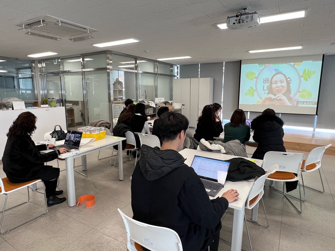 ▲ 졸업 축하 영상